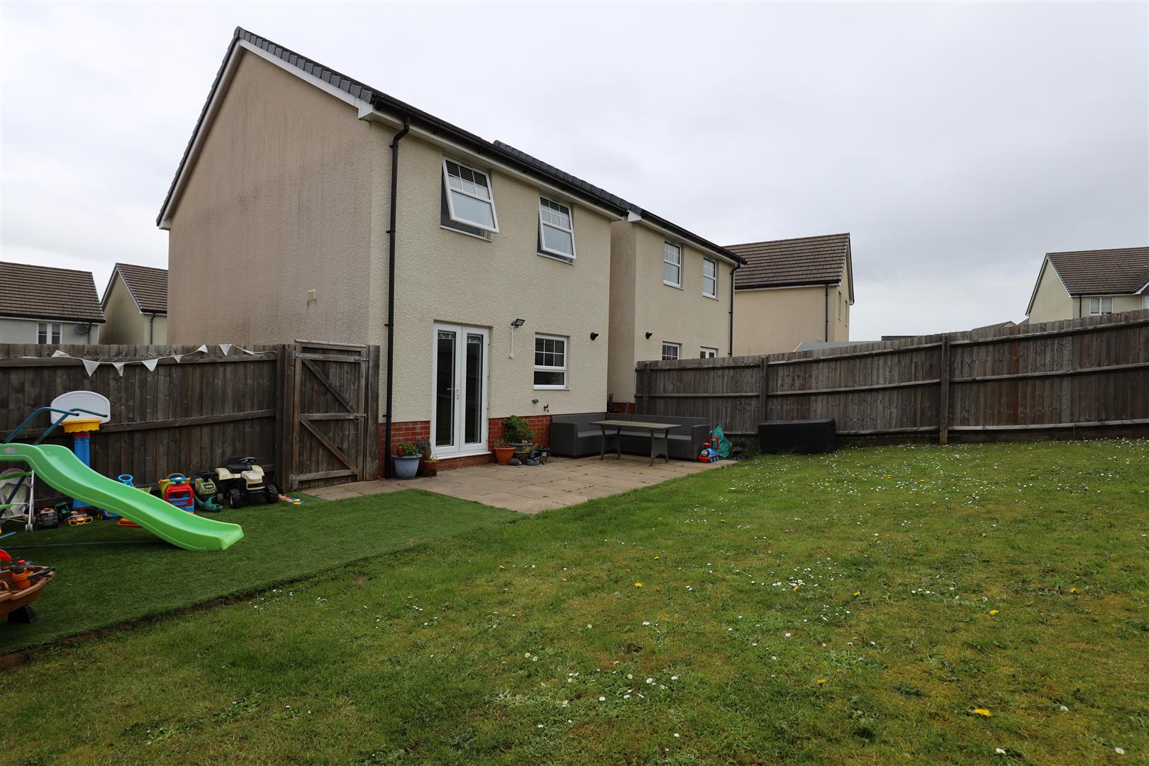 18 Cae Ffynnon, Cowbridge, Vale of Glamorgan, CF71 7FJ